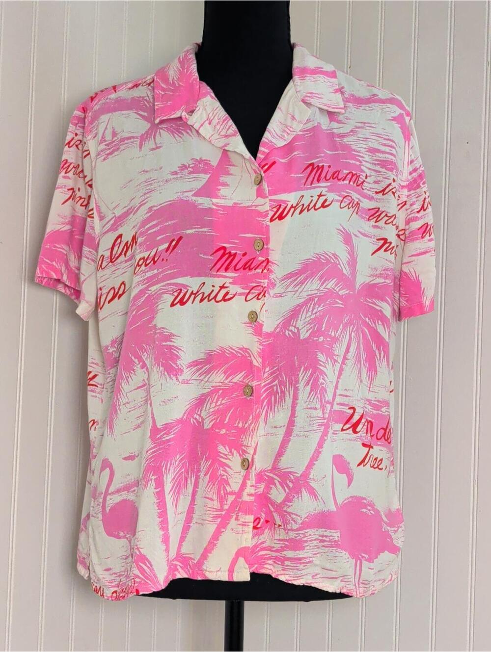 Vintage Gloria Vanderbilt Pink Flamingo Miami Tropical Hawaiian Camp Shirt Med.